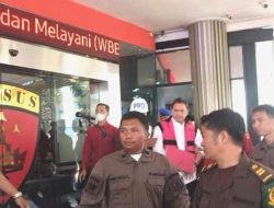 Kejagung Tahan Anggota BPK Achsanul Qosasi