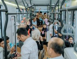 Diminati Masyarakat,  Sepekan Beroperasi Bus Listrik Gratis Angkut 5.917 Penumpang dari Halte J-City