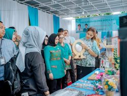 Cegah Kanker Serviks, Ny Kahiyang Ayu Minta Setiap Lingkungan Disediakan Rumah IVA Test