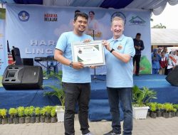 Bobby Nasution Dinobatkan Pelopor Peduli Lingkungan Hidup dari Plant and Care for Peace Finlandia