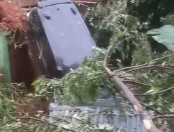 Mobil Pribadi Terjun ke Sungai Terseret Longsor di Jalinsum Tarutung-Sibolga, 3 Tewas
