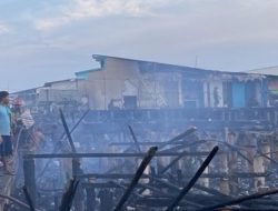 12 Rumah Terbakar di Bagan Deli Belawan Terbakar