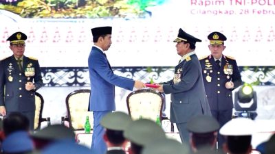 Presiden Jokowi Sampaikan Penganugerahan Pangkat Istimewa Prabowo