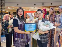 Kahiyang Ayu Saksikan Medan Raya Fashion Week