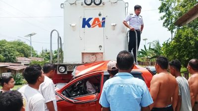 Mini Bus Tertabrak Kereta Api di Tebingtinggi, 2 Tewas