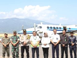 Pesawat Super King Air Mendarat Perdana di Bandara Jenderal  Abdul Haris Nasution Madina