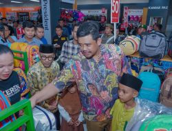 Bobby Nasution Bersama 500 Anak Yatim Dhuafa Belanja Pakaian dan Perlengkapan  Lebaran