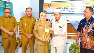 Pemkab Labuhan Batu Serahkan Sertifikat Tanah Hibah di Bilah Hulu