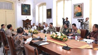 Presiden Jokowi Gelar Ratas Bersama Sejumlah Menteri  Terkait World Water Forum ke-10