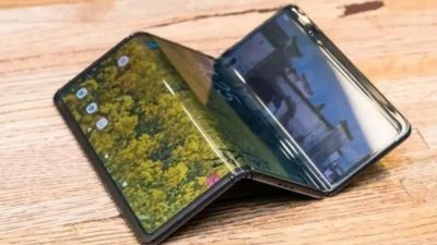 Ponsel Lipat Trifold Huawei Segera Meluncur ke Pasaran