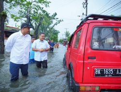 Bobby Nasution dan Pj Sekda Terjun Langsung Pantau Kondisi Warga Terdampak Banjir