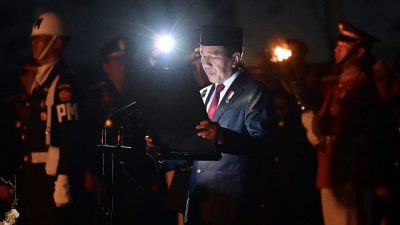 Jokowi Pimpin Upacara Kehormatan dan Renungan Suci di Taman Kusuma Bangsa IKN