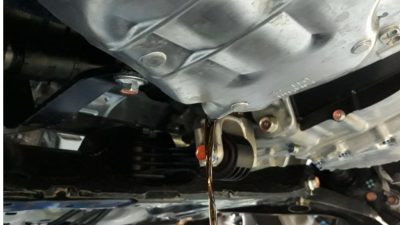 Kenapa Oli Mesin Mobil Cepat Habis Tanpa Kebocoran ? Ini Penyebabnya