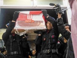 AKP Ulil Ryanto Terima Kenaikan Pangkat Anumerta dari Kapolri