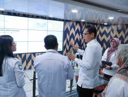 Rico Waas Sidak Mal Pelayanan Publik, Baru 5 Menit Pelayanan Online KTP Dibuka, Langsung Habis