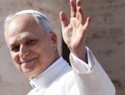 Paus Leo XIV Serukan Putin Segera Wujudkan Perdamaian