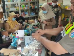 Tertangkap Basah Jual Obat Keras, Penjaga Toko Kosmetik Tak Berkutik saat Digerebek