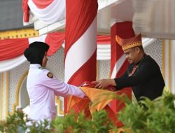 HUT ke-80 RI, Gubernur, Wagub, dan Sekdaprov Sumut Tampil dengan Baju Adat