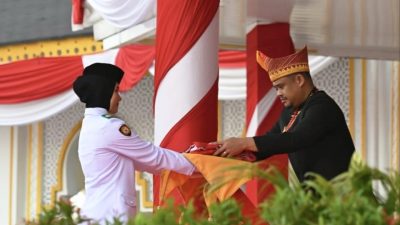 HUT ke-80 RI, Gubernur, Wagub, dan Sekdaprov Sumut Tampil dengan Baju Adat