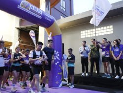 Lepas 550 Peserta Charity Run, Rico Waas Tekankan Kebersamaan Hadapi Penyakit