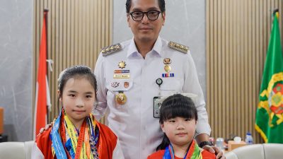 Prestasi Internasional Geraldine & Hayley, Rico Waas Dorong Lahirnya Pelajar Berprestasi