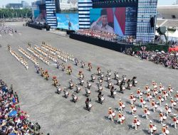 Defile dan Aksi Tempur TNI Meriahkan Peringatan HUT ke-80 di Hadapan Presiden Prabowo