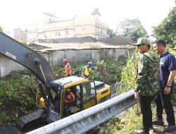 Warga Kelurahan Babura Medan Baru Mengeluhkan Banjir, Rico Waas Minta Normalisasi Sungai dan Drainase Dilakukan Rutin
