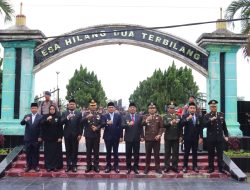 Kapolres dan Forkopimda Tebing Tinggi Gelar Ziarah dan Tabur Bunga Peringati Hari Pahlawan 2025