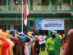 Pimpin Upacara Hari Guru di Tempatnya Bersekolah Dulu, Rico Waas: Tanpa Guru Saya Tidak Bisa Berdiri di Sini