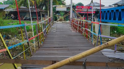 Tanggapi Keluhan Warga, Wali Kota Medan Tinjau Jembatan Gantung Rusak