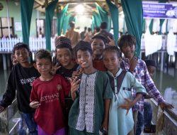 Safari Ramadan di Belawan, Rico Waas Minta Camat Catat Semua Keluhan Warga