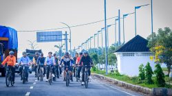 Dari WFH ke Lapangan, Bupati Sergai Pilih Bersepeda Pantau Jalan