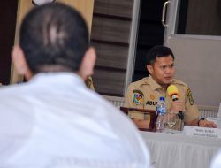 Buka Pelatihan Pemeriksaan BLUD, Wabup Adlin Tekankan Integritas dalam Pengawasan