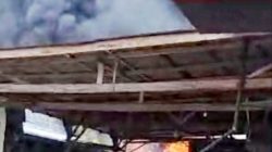 Kebakaran Hebat Melanda Gudang Mobil di Kisaran
