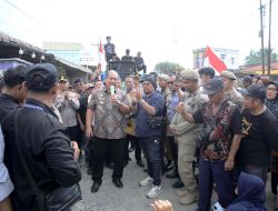 Demo Jalan Rusak di Buntu Pane, Bupati Asahan Temui Warga