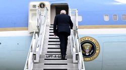 Rombongan Trump Buang Seluruh Barang dari China Sebelum Naik Air Force One