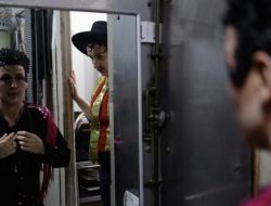 Polisi Malaysia Gerebek Pesta Gay dan Narkoba di Hotel Mewah, 51 Orang Ditangkap