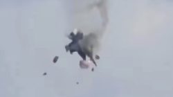 Atraksi Berujung Maut, Dua Jet Tempur AS Jatuh Usai Tabrakan di Udara