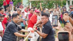 Rico Waas Ikut Tarik Tambang, Meriahkan HUT ke-81 RI Bersama Warga Harjosari 2