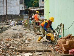 Rico Waas Tinjau Pembangunan Puskesmas Glugur Darat, Target Rampung Desember
