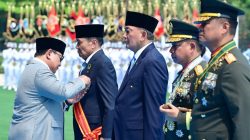 HUT ke-81 TNI, Prabowo Pimpin Upacara dan Anugerahkan Tanda Kehormatan