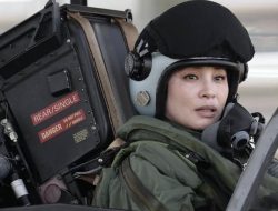 Ratu Thailand Bikin Gebrakan! Terbang Sendirian dengan Jet Tempur Gripen